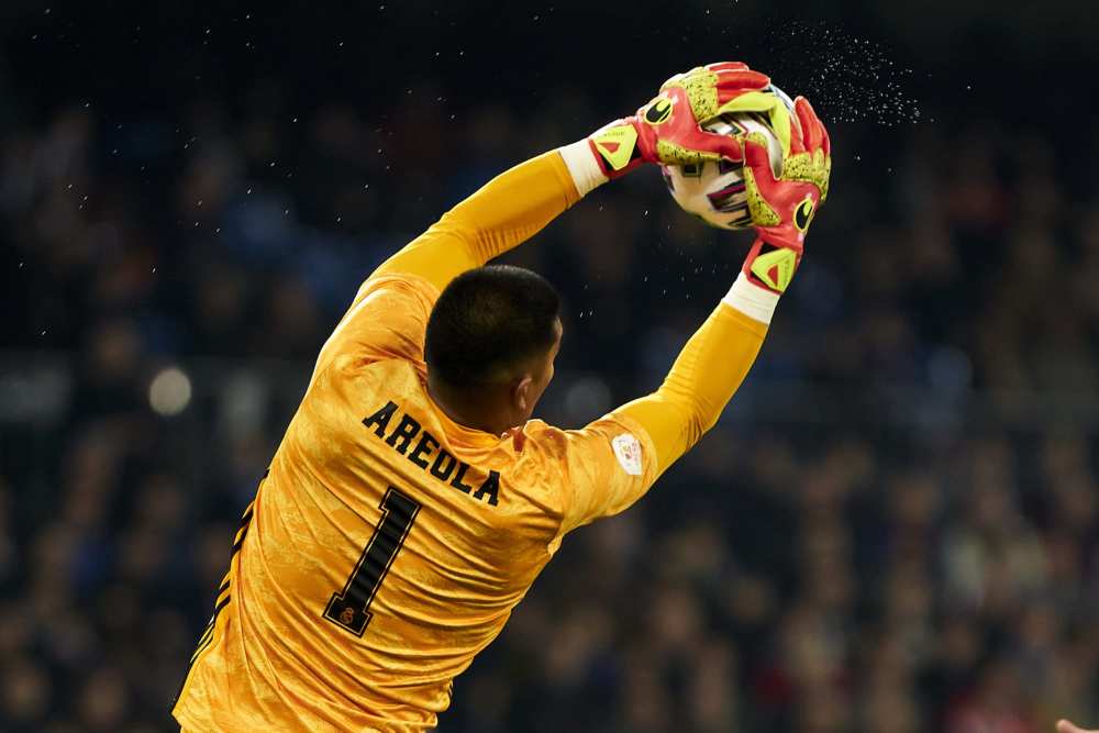 转折点！比利亚雷亚尔官宣签约，法国杯窗口期攻防权衡，信心回归，团队化学反应显著(比利亚雷亚尔主场)